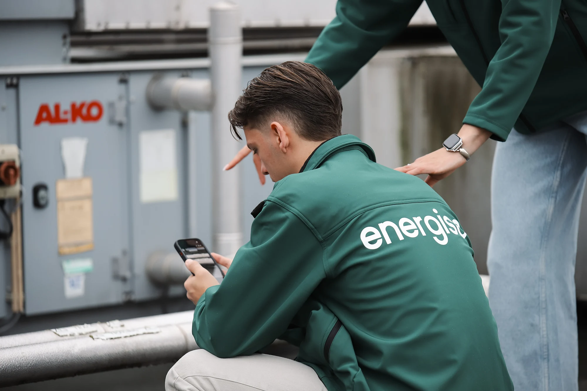 Een installatie op het dak controleren met Energiso